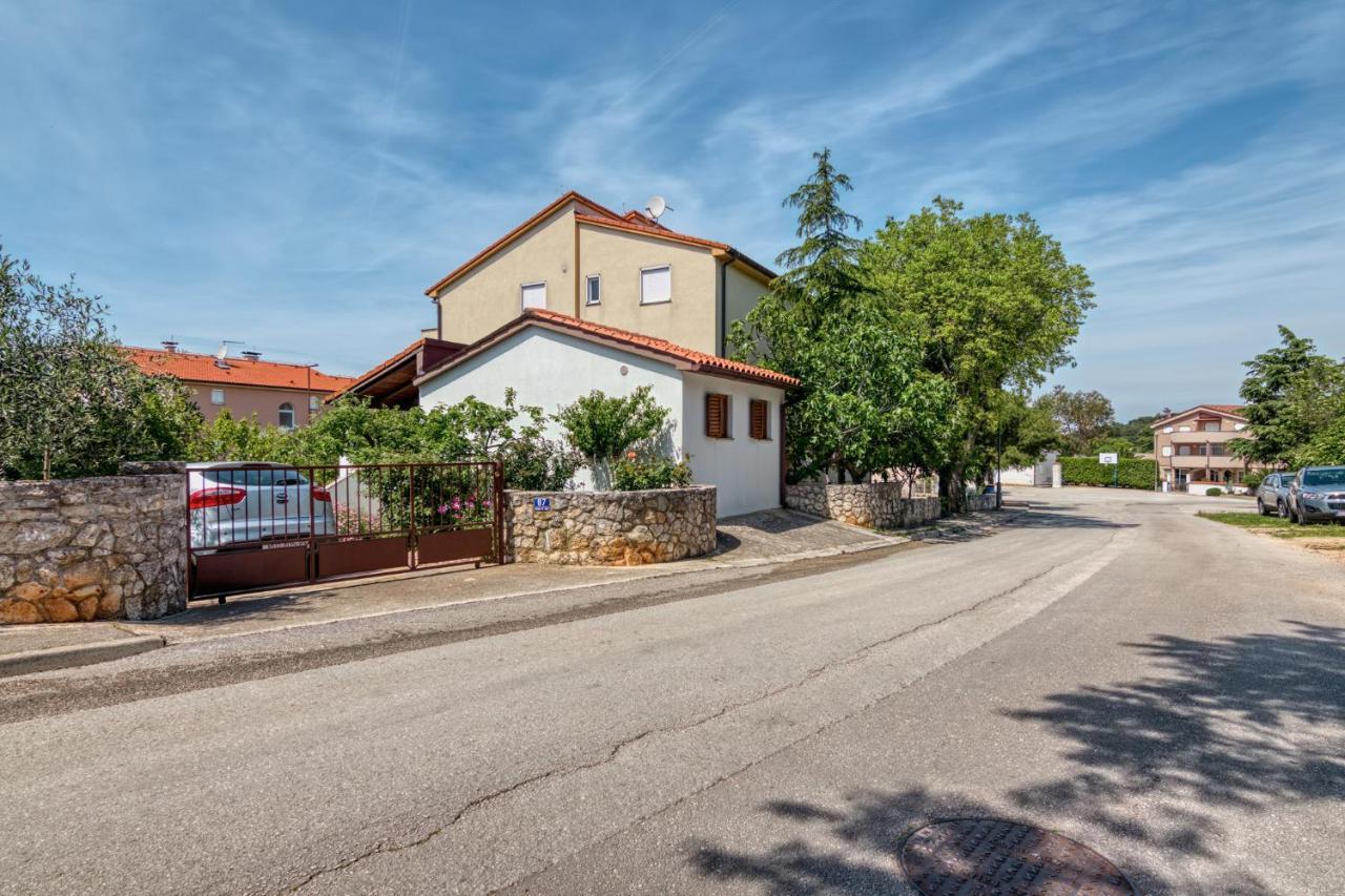 Apartmets Slavica 1644 バニョレ エクステリア 写真