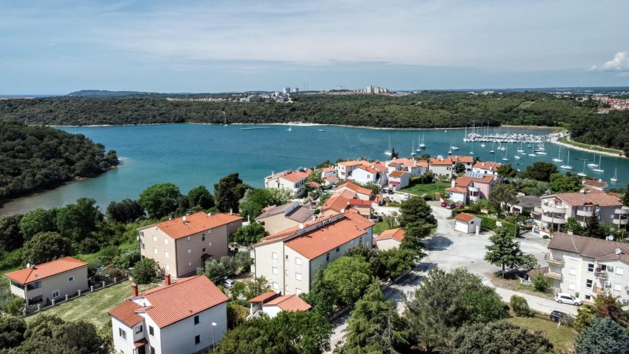 Apartmets Slavica 1644 バニョレ エクステリア 写真