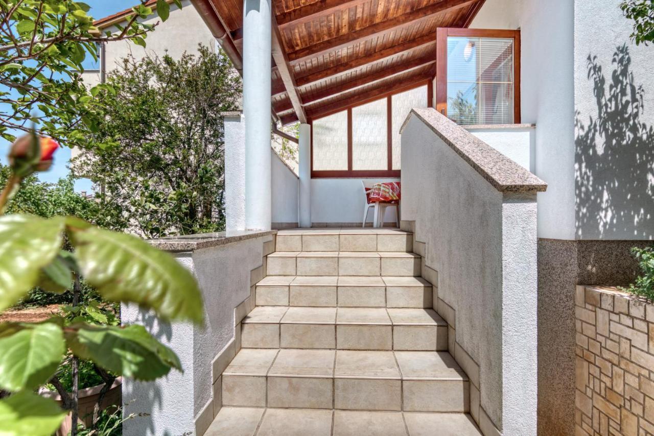 Apartmets Slavica 1644 バニョレ エクステリア 写真