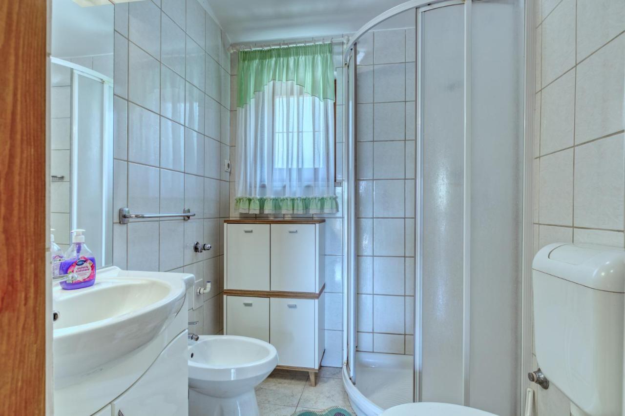 Apartmets Slavica 1644 バニョレ エクステリア 写真