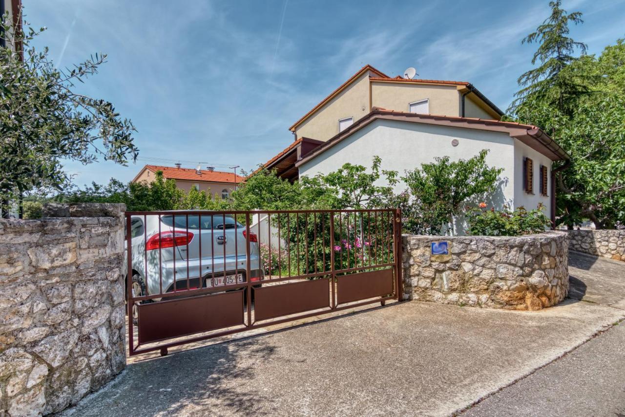 Apartmets Slavica 1644 バニョレ エクステリア 写真